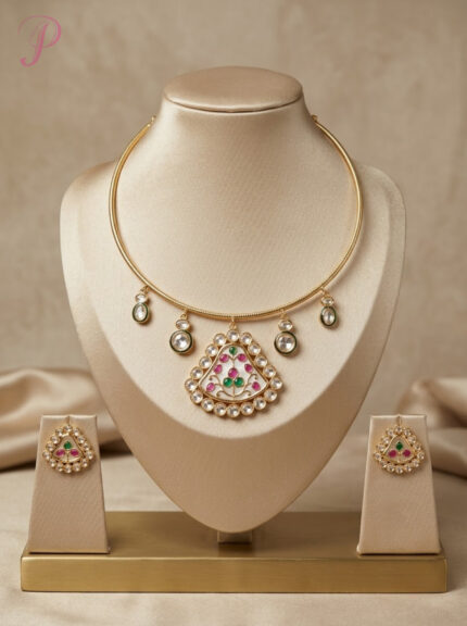 Meherika Royal Pendant Set