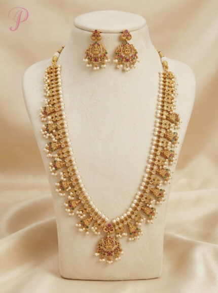 Rajvanshi Kundan Pearl Haar